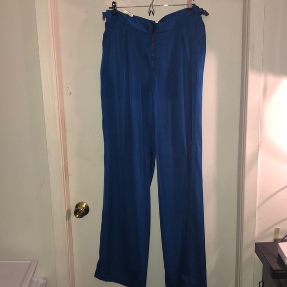 BCBG pants - Picture 1 of 3